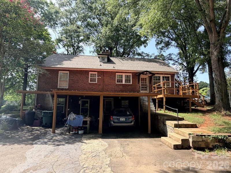 737 C St, Newton, NC 28658