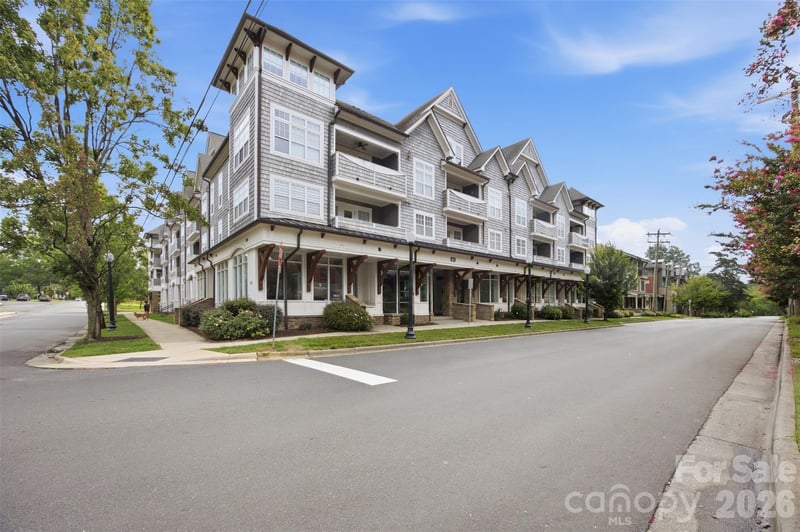 301 Tremont Ave #318, Charlotte, NC 28203
