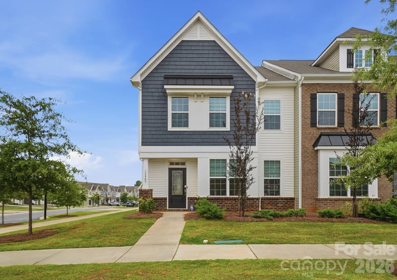 13905 Castle Nook Dr, Charlotte, NC 28273