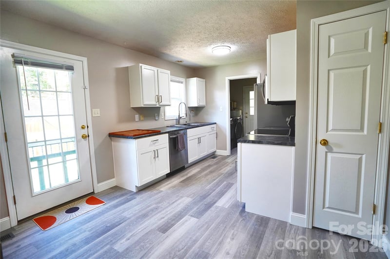 43 Moore Ave, Asheville, NC 28806