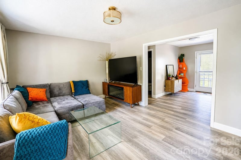 43 Moore Ave, Asheville, NC 28806