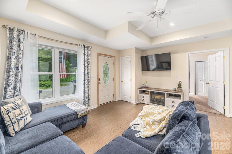 58 League Loop, Waynesville, NC 28786