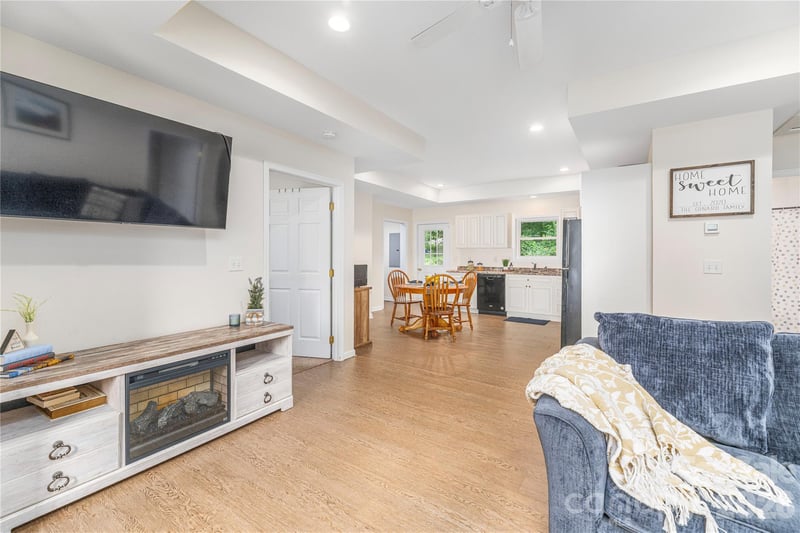 58 League Loop, Waynesville, NC 28786