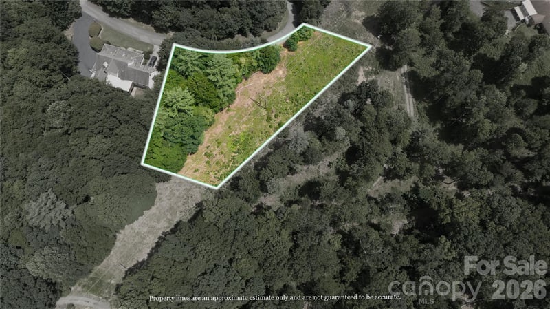 000 Barebridge Dr #13&15, Burnsville, NC 28714