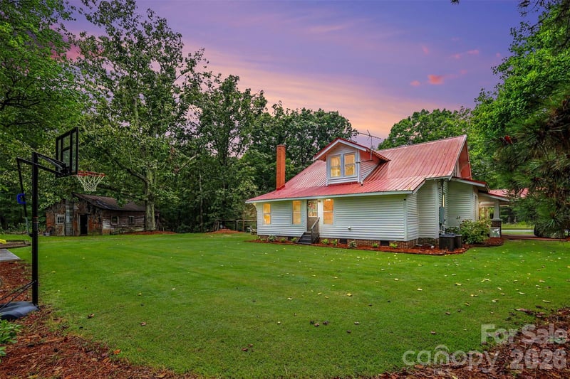 134 Mauney Farm Rd, Cherryville, NC 28021