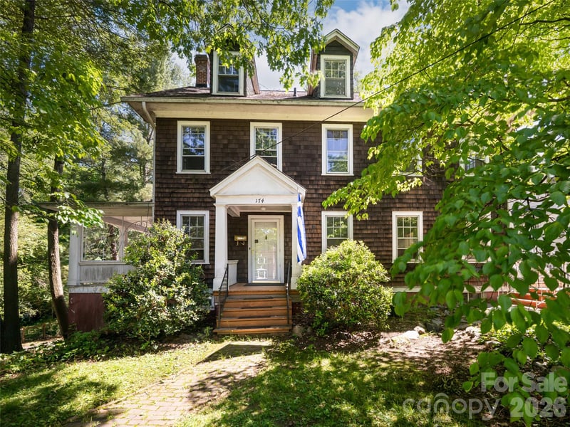 174 Pearson Dr, Asheville, NC 28801