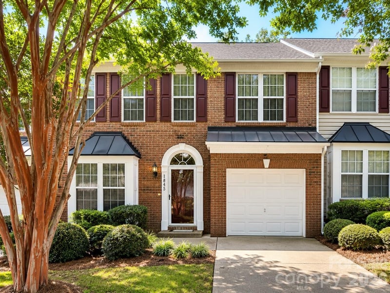 1845 Lookout Ln, Gastonia, NC 28054