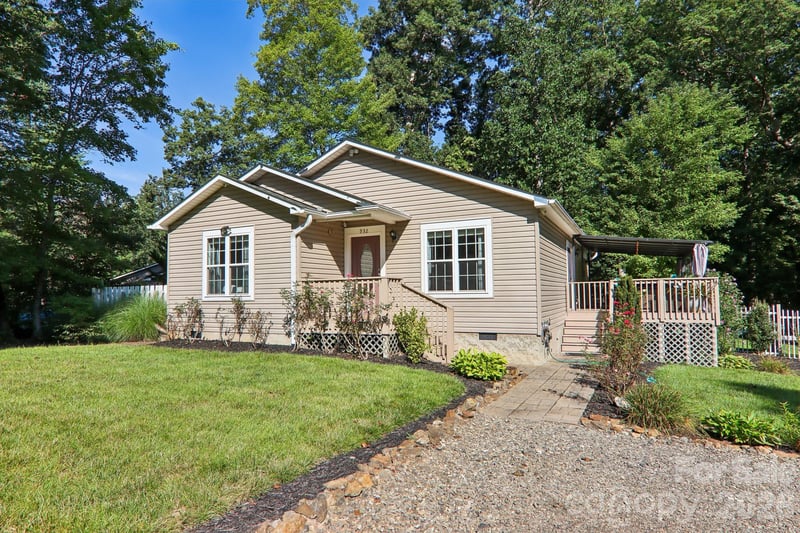 932 Monte Vista Rd, Candler, NC 28715