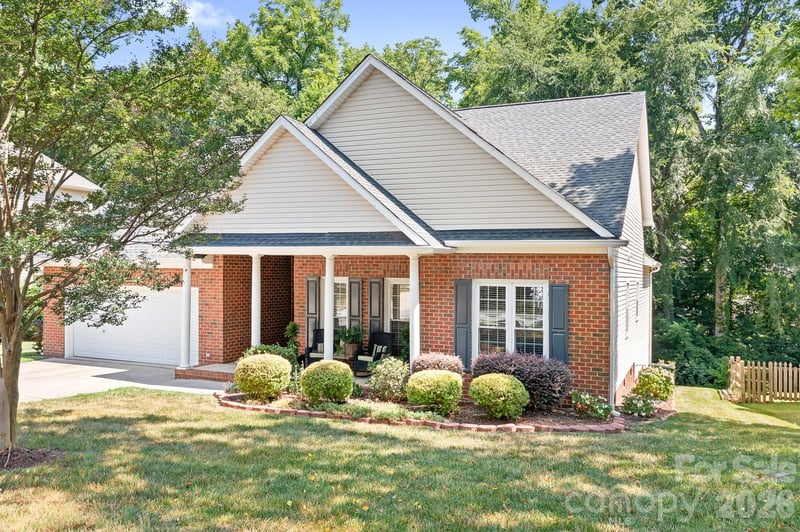 17324 Cambridge Grove Dr, Huntersville, NC 28078