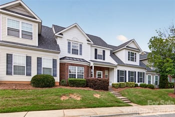 9907 Porta Ferry Dr, Charlotte, NC 28213