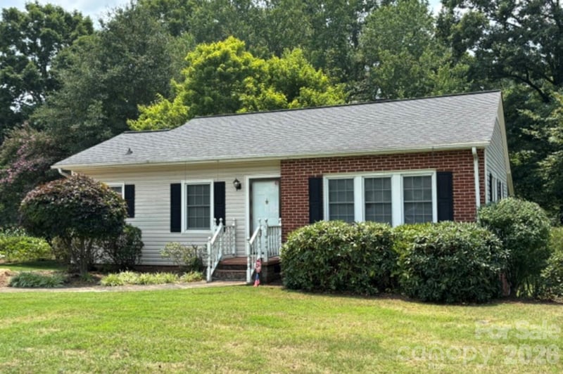 1404 23rd Ave, Hickory, NC 28601