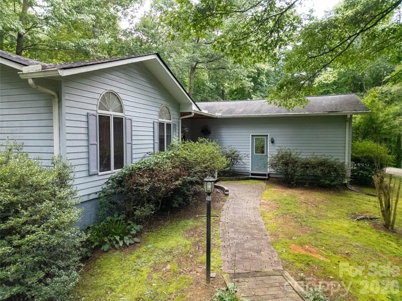 149 Tucked In Ln, Brevard, NC 28712