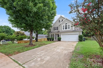 16034 Farmall Dr, Huntersville, NC 28078