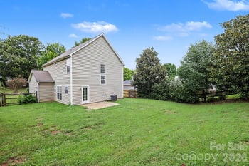 16034 Farmall Dr, Huntersville, NC 28078