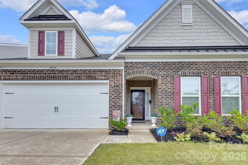 1935 Copper Path Dr, Fort Mill, SC 29715
