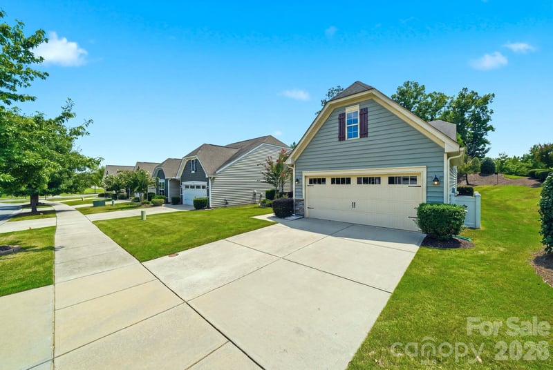 13313 Canterbury Castle Dr, Charlotte, NC 28273