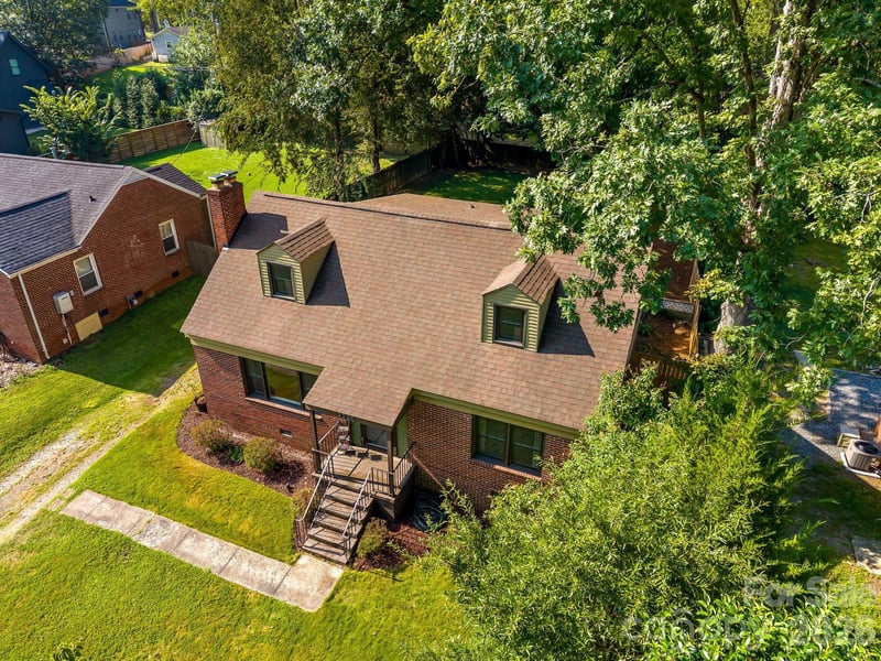2220 Arnold Dr, Charlotte, NC 28205