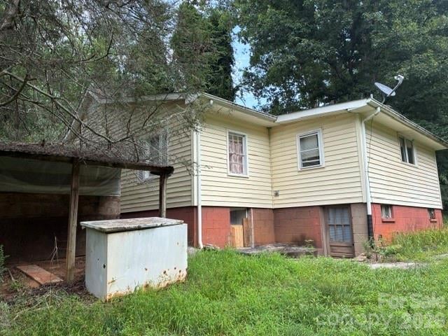1526 Bills Creek Rd, Lake Lure, NC 28746