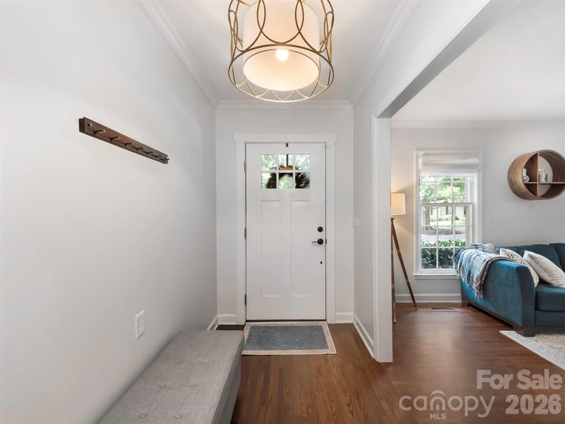 1324 Redcoat Dr, Charlotte, NC 28211