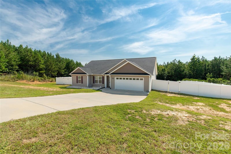 6407 Hunting Creek Rd, Lancaster, SC 29720