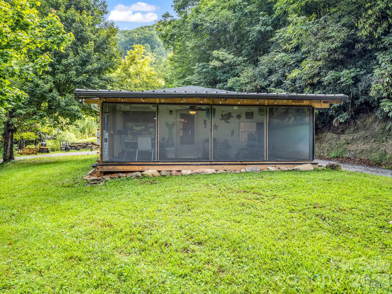 60 Owenby Cove Rd, Fairview, NC 28730