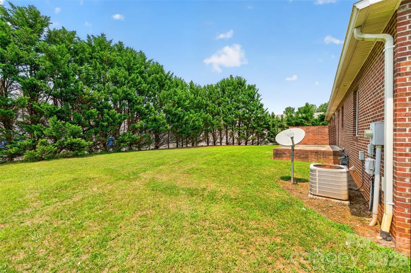 1535 - 1537 23rd St, Hickory, NC 28601