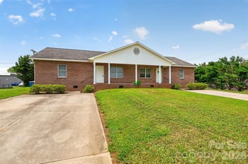 1535 - 1537 23rd St, Hickory, NC 28601
