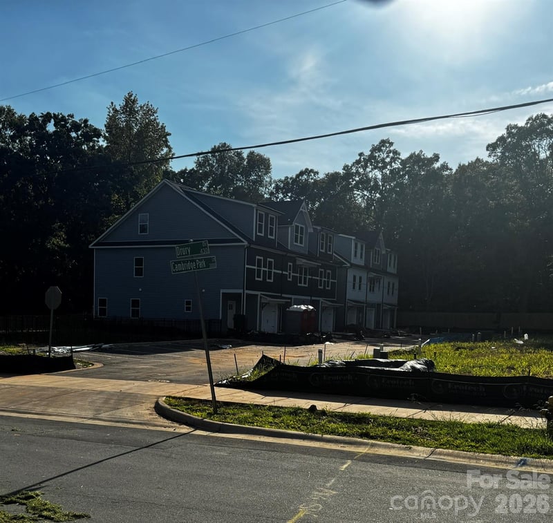 436 Drury Dr, Charlotte, NC 28206