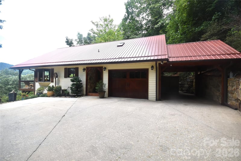 509 Deer Creek Trl, Maggie Valley, NC 28751