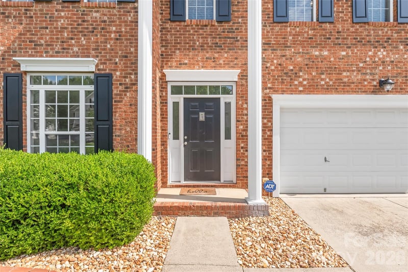 12319 Silveroak Ln, Charlotte, NC 28277