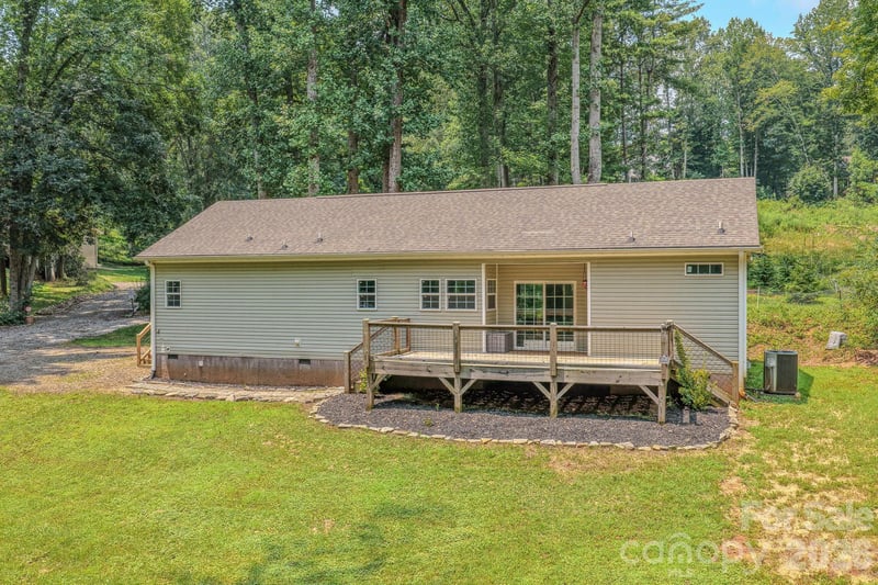 17 Berry Hill Rd, Asheville, NC 28806