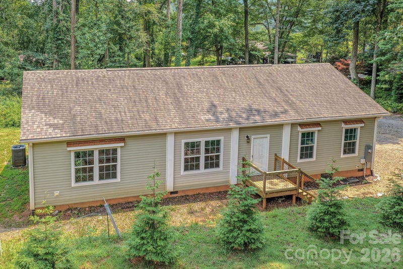 17 Berry Hill Rd, Asheville, NC 28806