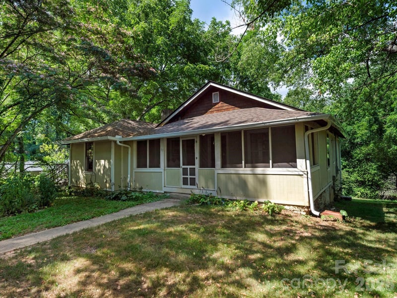 57 Dale St, Asheville, NC 28806