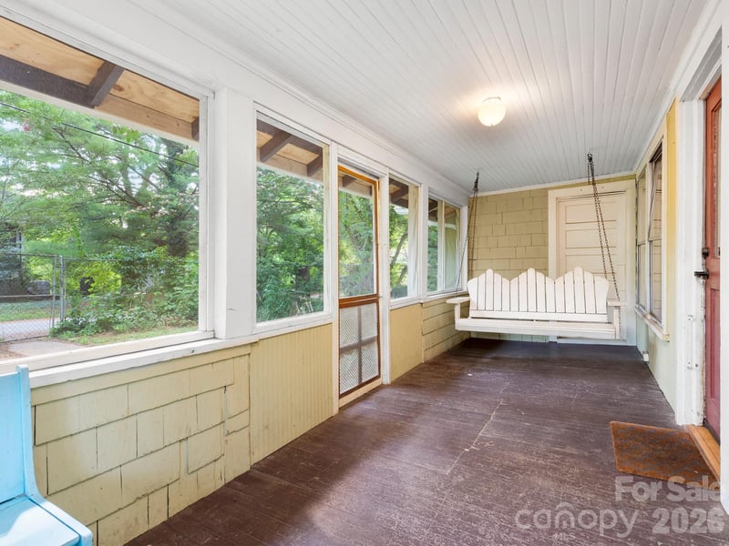 57 Dale St, Asheville, NC 28806