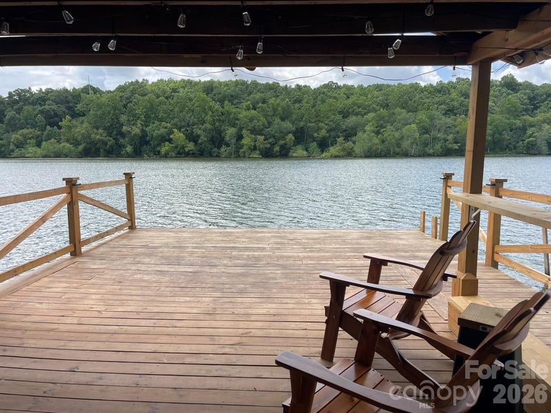 4852 Midway Sand Rd, Hickory, NC 28601
