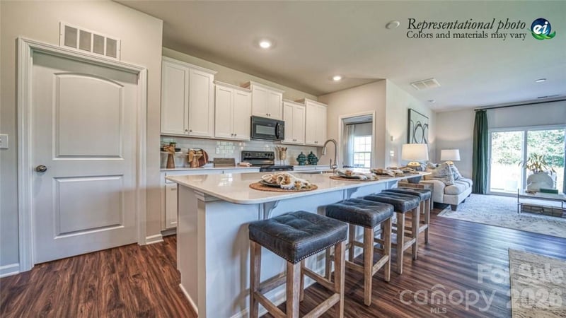 2075 Morning Gold Dr, Maiden, NC 28650