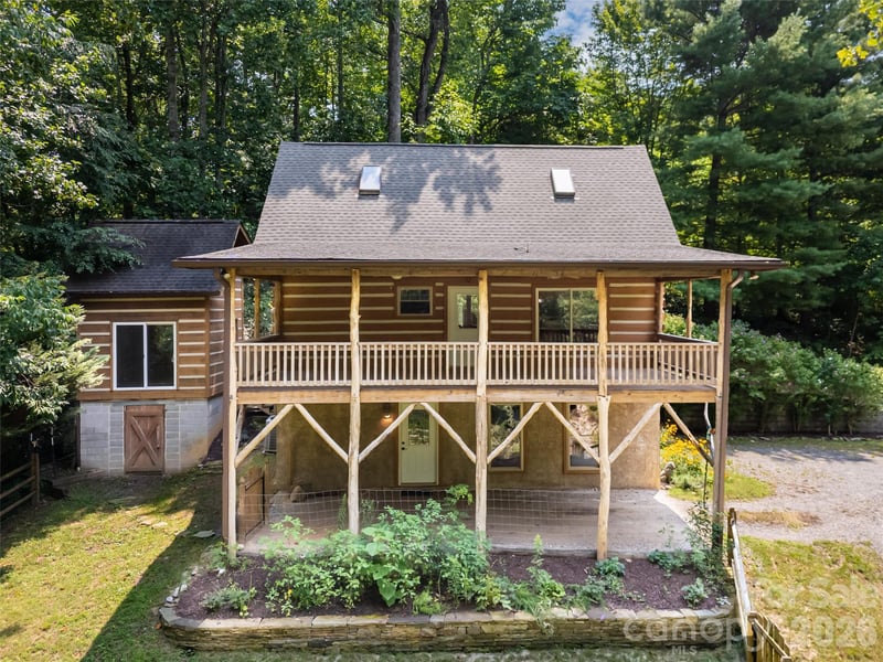 24 Gregory Hill Rd, Fairview, NC 28730