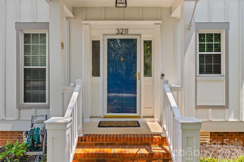 3211 Moores Glen Dr, Charlotte, NC 28209