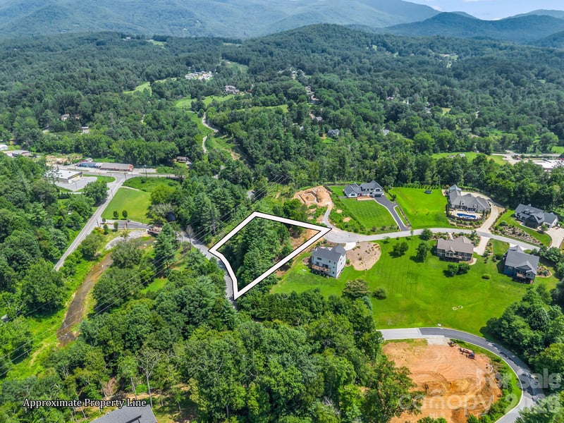50 Erin Glen Ct, Fairview, NC 28730