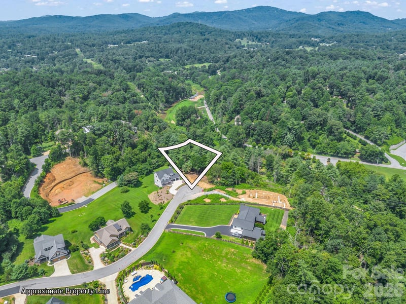 50 Erin Glen Ct, Fairview, NC 28730