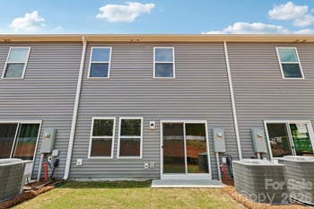 9024 Foggy Brook Loop, Charlotte, NC 28216