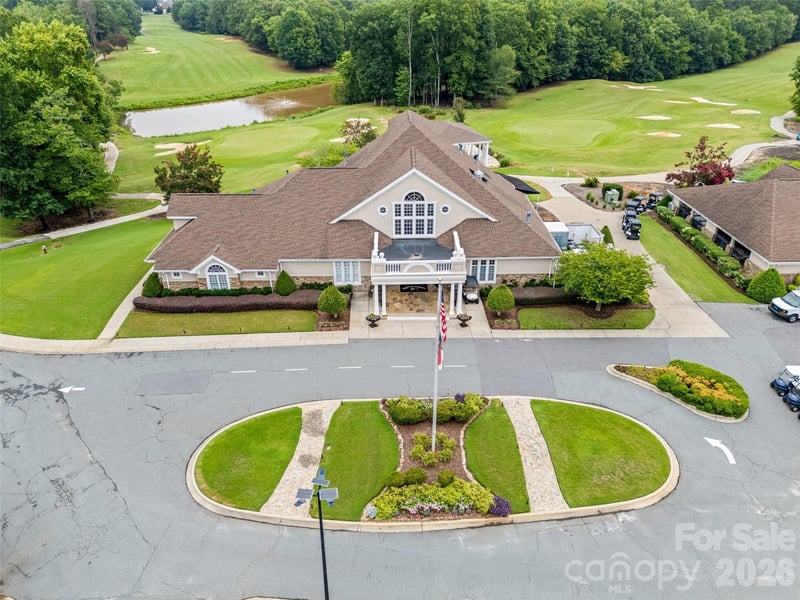 7015 Olde Sycamore Dr, Charlotte, NC 28227