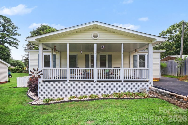 104 Main St, Belmont, NC 28012