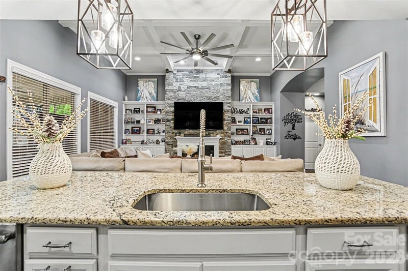 172 Shinnville Ridge Ln, Mooresville, NC 28115
