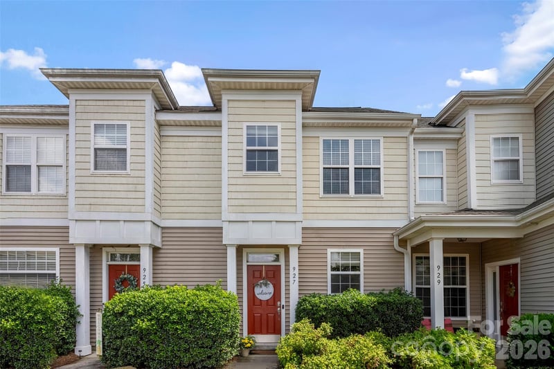 927 Claybrook Cir, Gastonia, NC 28054