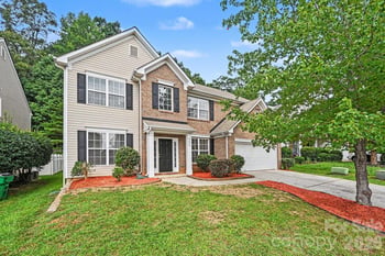 9839 Jeanette Cir, Charlotte, NC 28213
