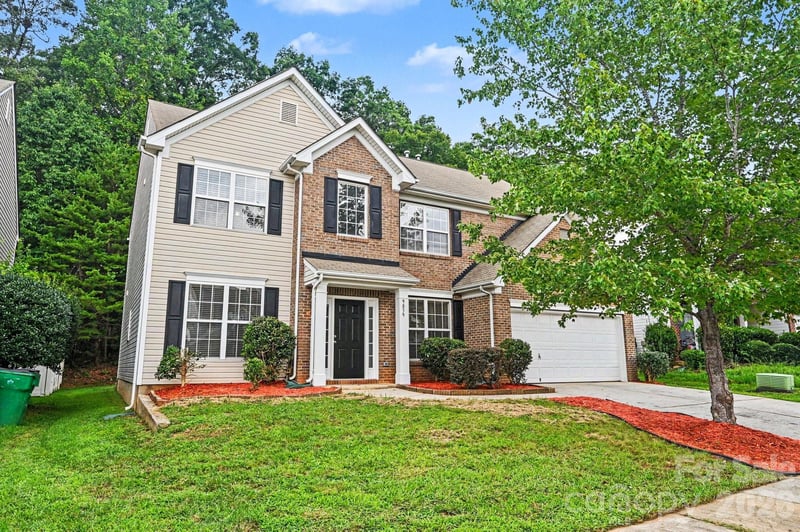 9839 Jeanette Cir, Charlotte, NC 28213