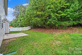 9839 Jeanette Cir, Charlotte, NC 28213