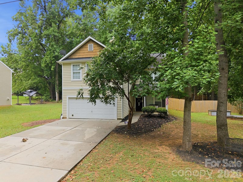 1413 Clark Rd, Lancaster, SC 29720