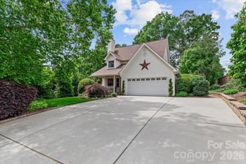 1315 Mistletoe Ridge Pl, Concord, NC 28027